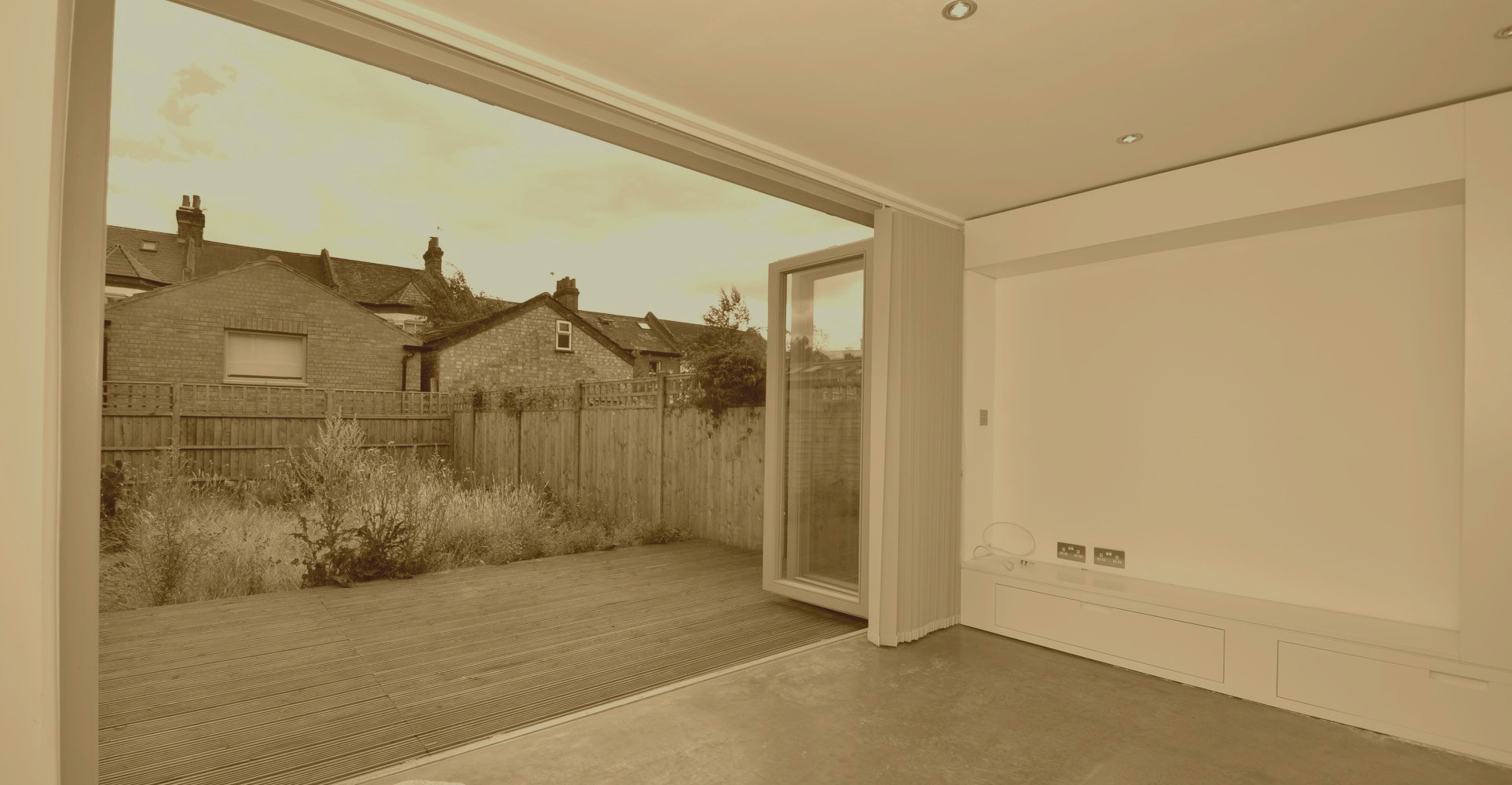 Slider, Glaziers in Upper Edmonton, N18